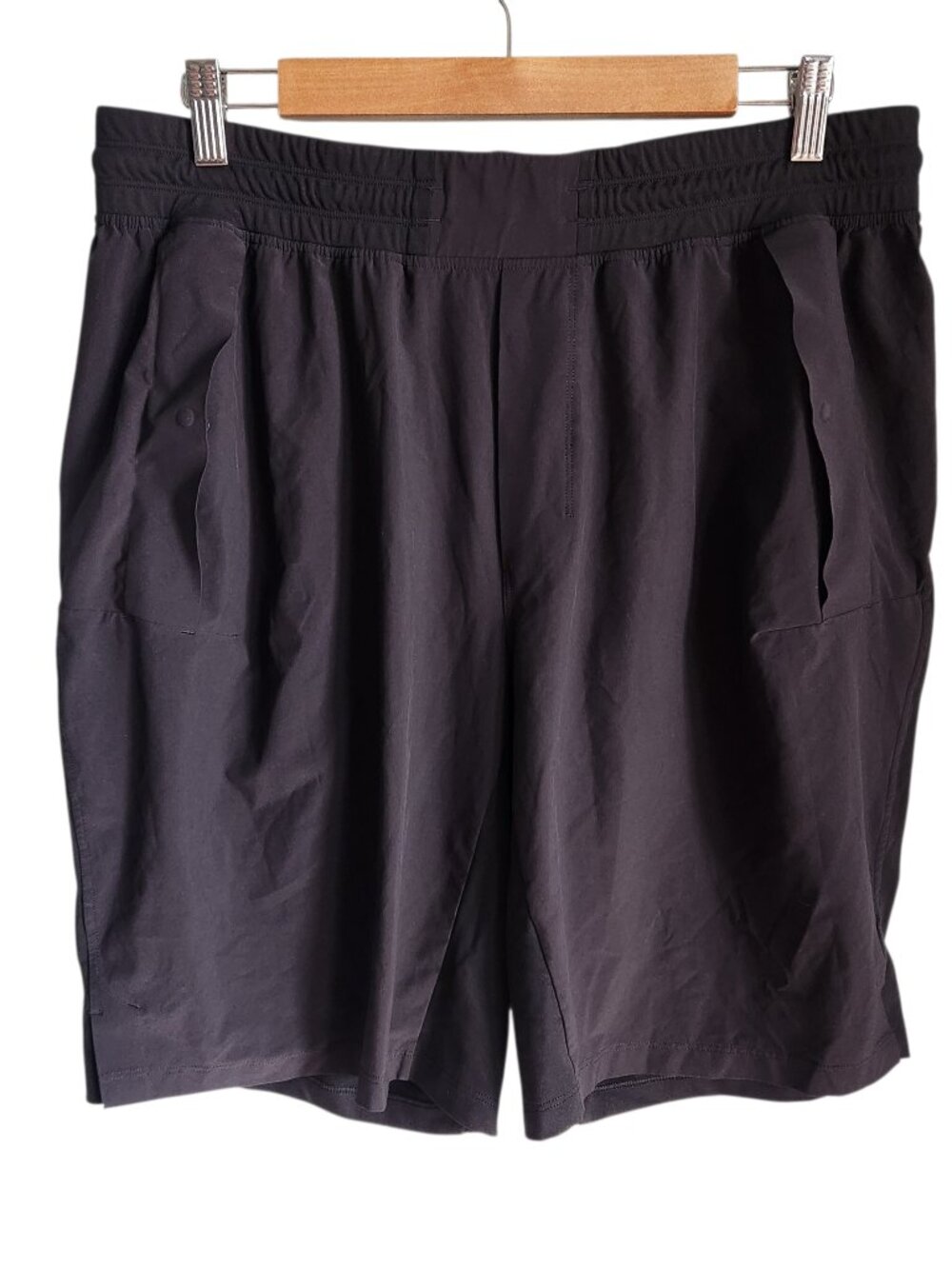 Lululemon Shorts Men's Black XL Chill Motion Short 9.5" Inseam Unlined Pockets